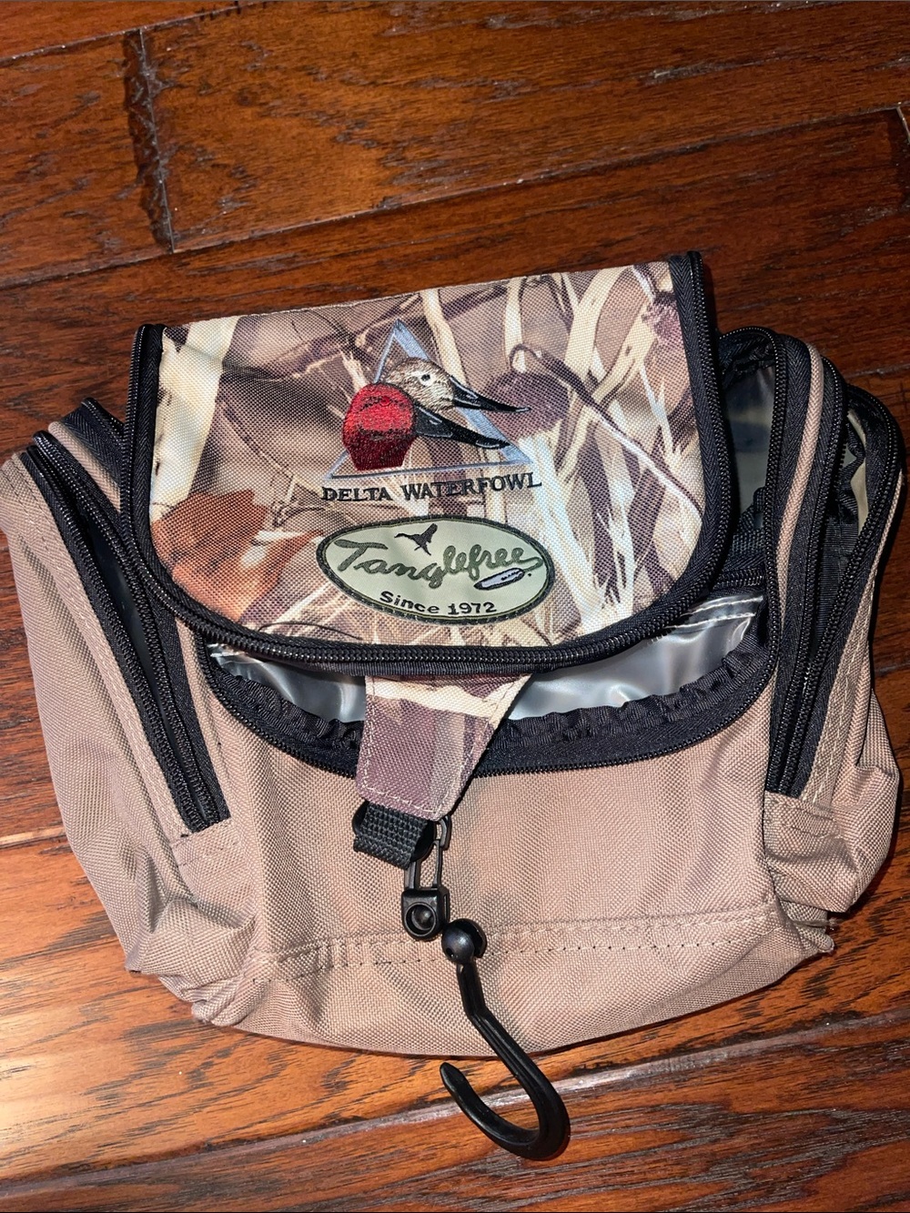 Delta Waterfowl Camo & Tan Men’s Utility Bag